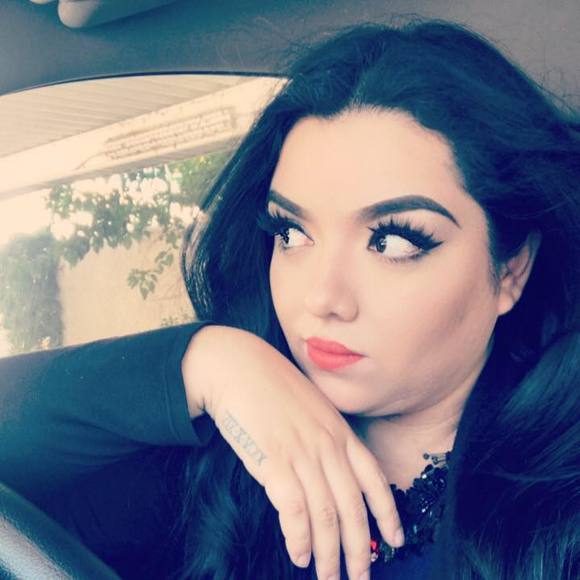 Meet your Posher, Eloiza - Picture 1 of 1